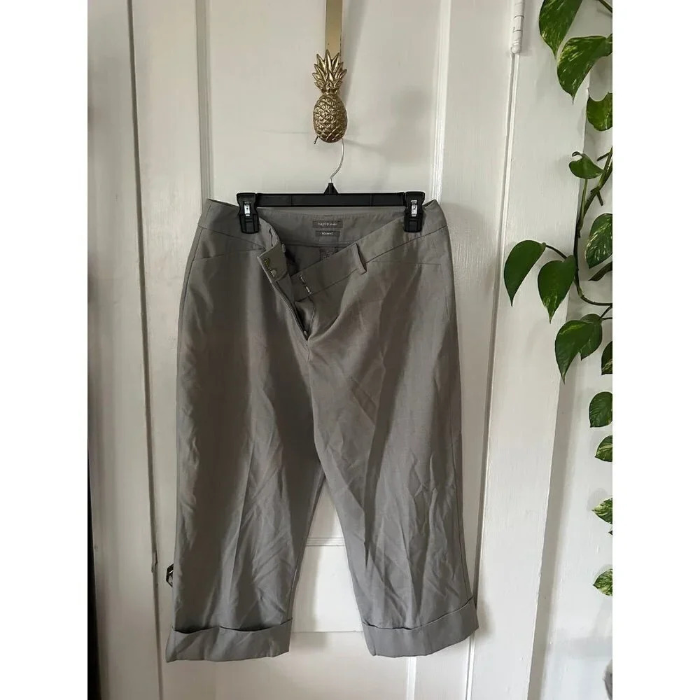 Apt 9 Stretch Maxwell Women’s size 12 capri pants